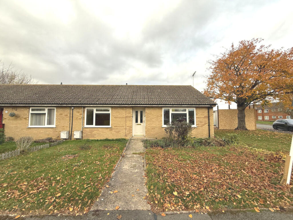 School Road, Huntingdon, PE28