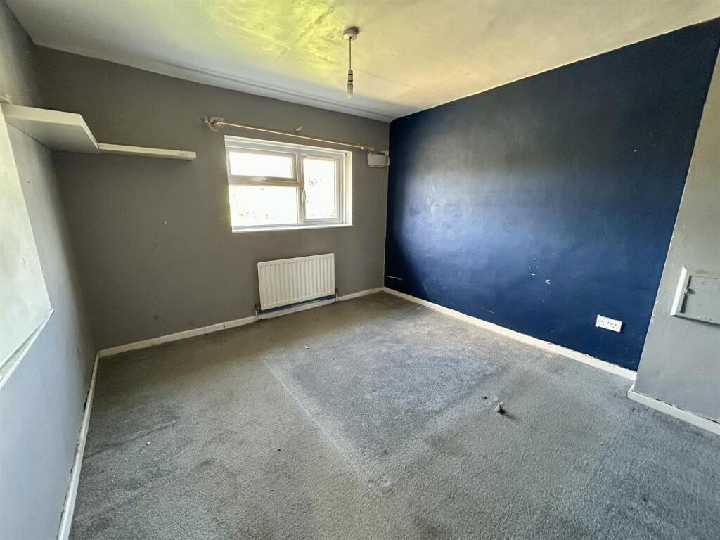 Bedroom (2).JPEG