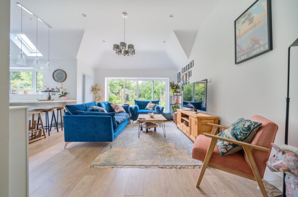 1305672-22-6849f79950133