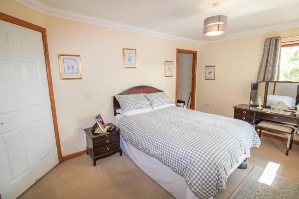 BEDROOM ONE.jpg
