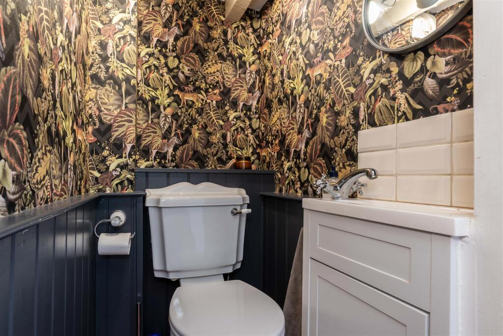 Guest Cloakroom