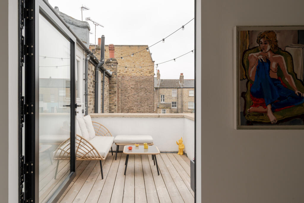 271597 - Navarino Road, London E8 - high res - ...
