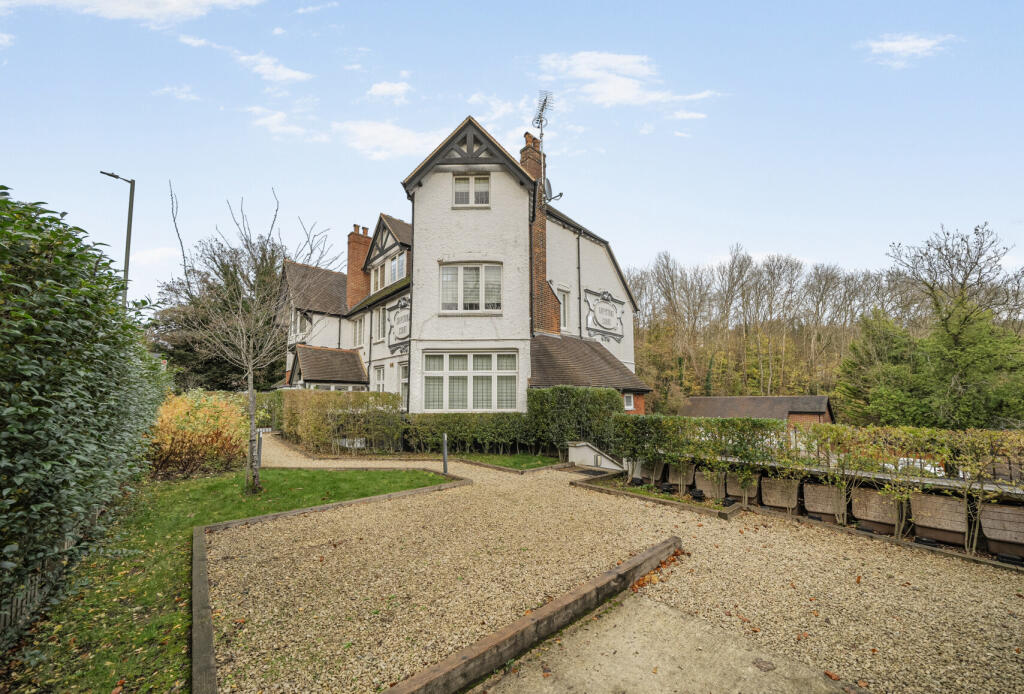 1376412-18-691c7a...