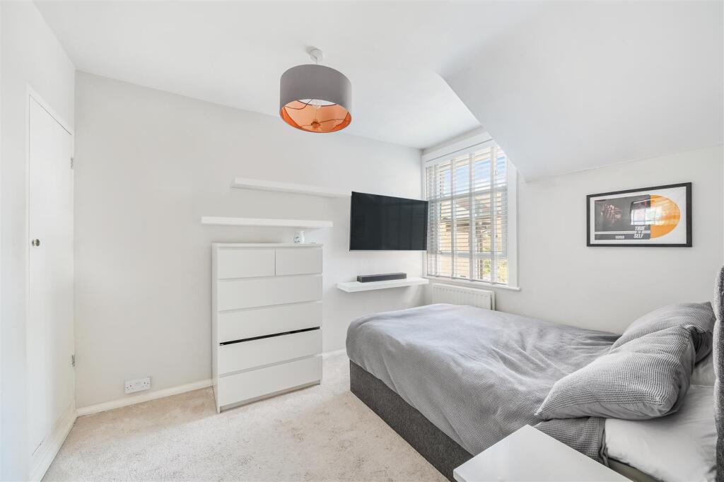 MIDDLE LANE (13).jpg