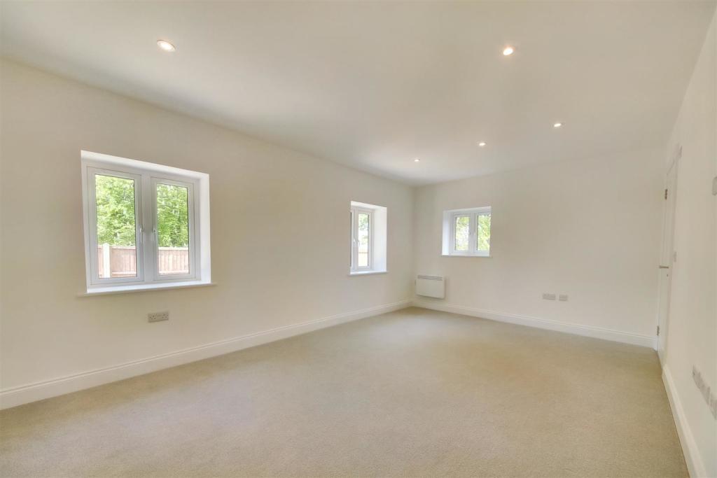 Bedroom One.jpg