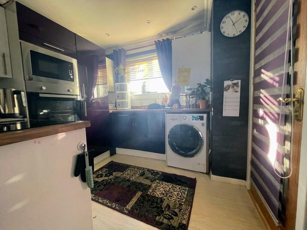 IMG-20250206-WA00...