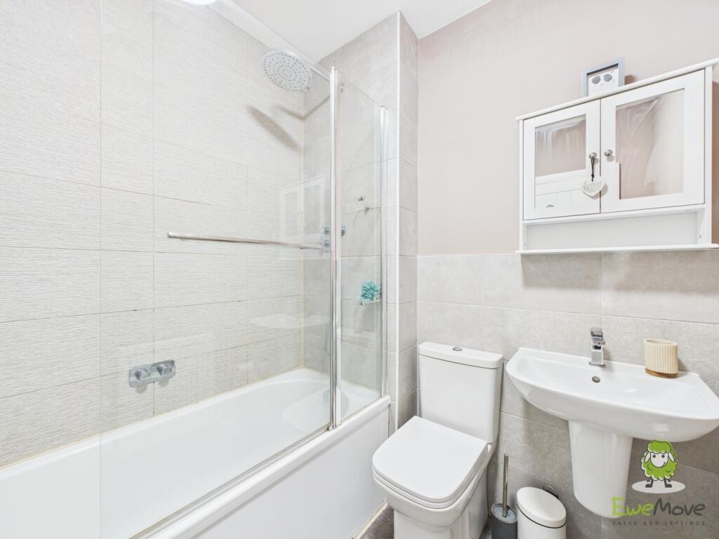 Bathroom Charlotte Thomasson Ewemove Whitchurch an