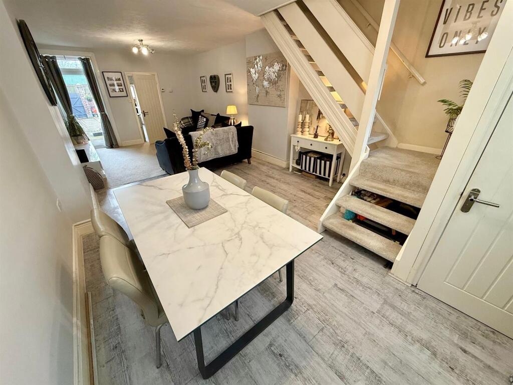 Open Plan Lounge/Dining Room