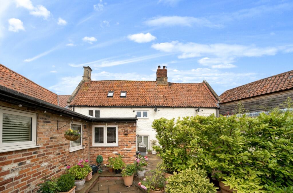 1333480-11-68912b2578d92-ARW