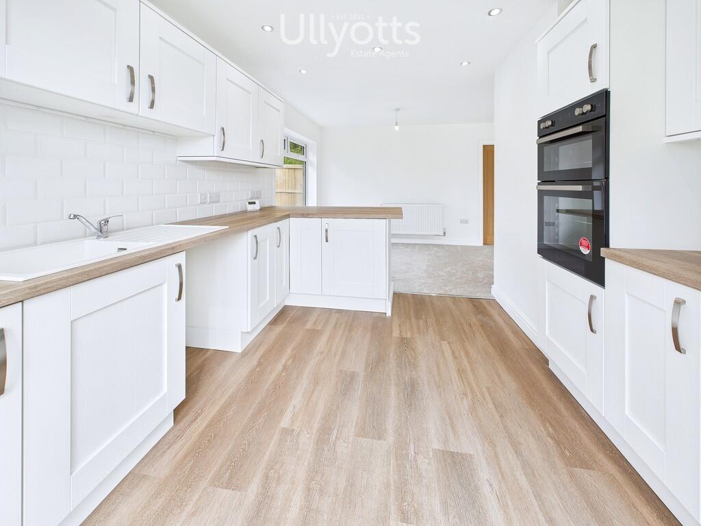 Kitchen / Dining ...