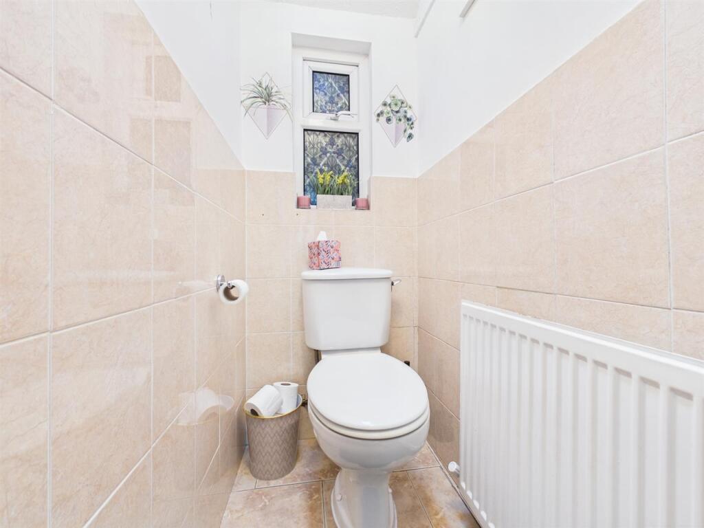 WC: