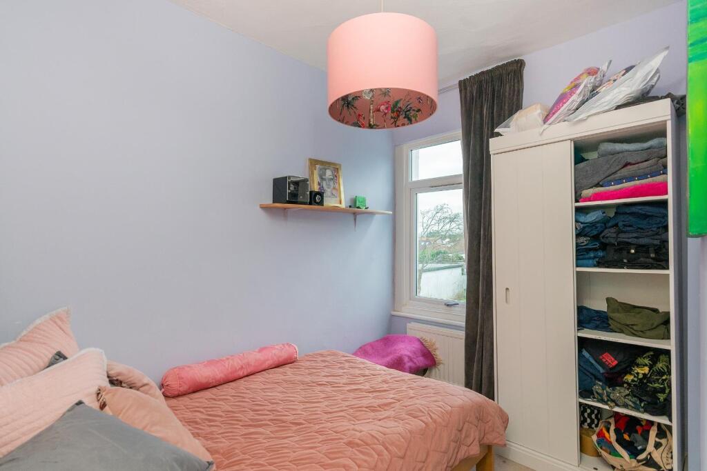 9N6SDD - Bedroom B.jpg