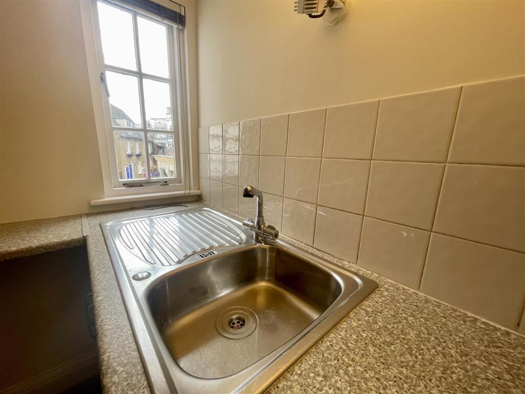 Kitchen sink.jpg