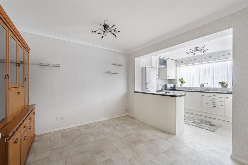 Kitchen/Dining Room