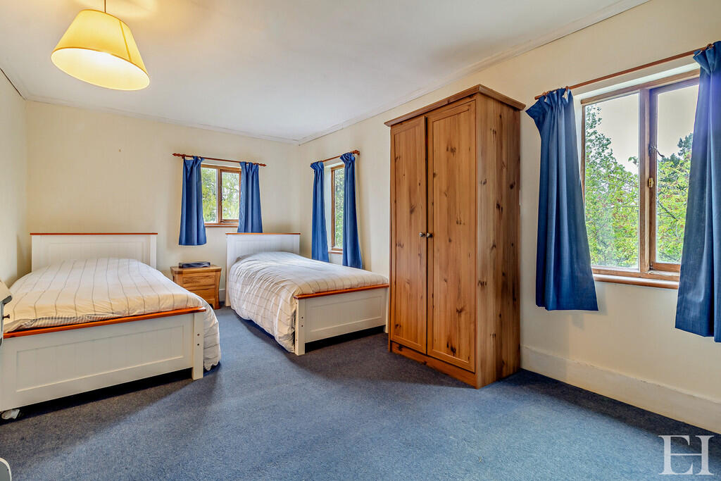 8594344-interiorW...