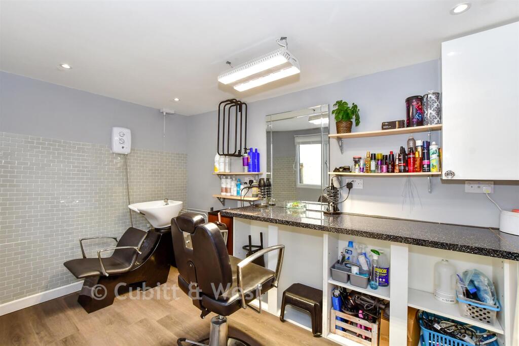 Workshop/Outbuildings