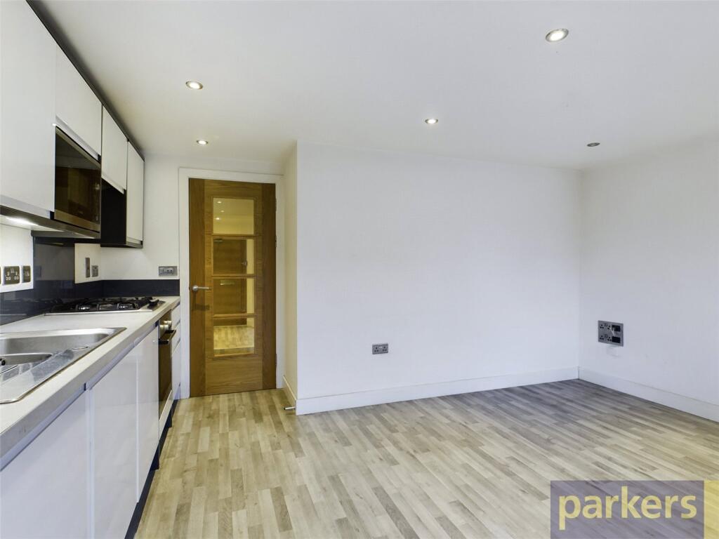 Living Room/Kitchen
