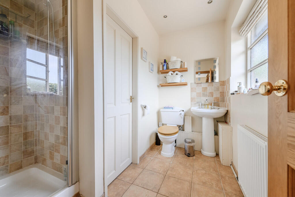 GF Shower Room