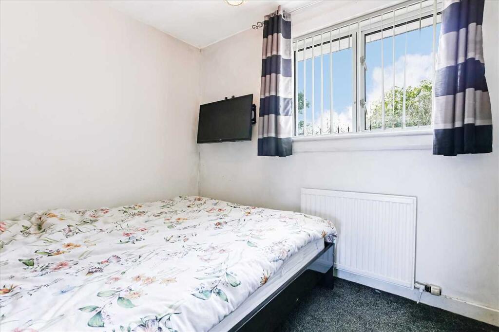 Bedroom Three (1)