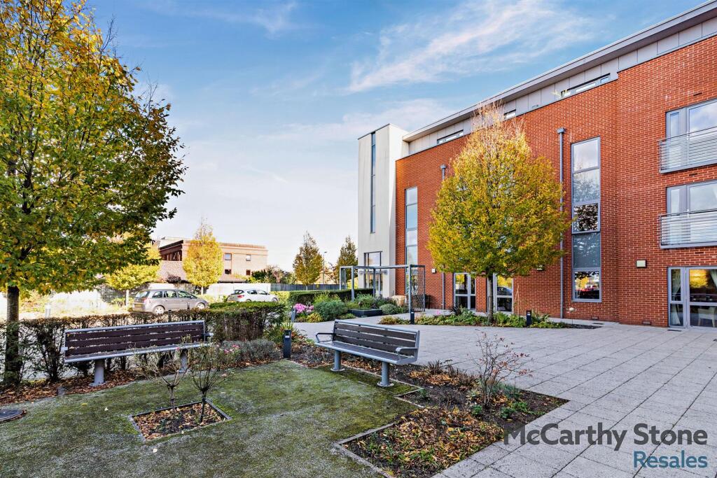 8668338-exterior12-800.jpg