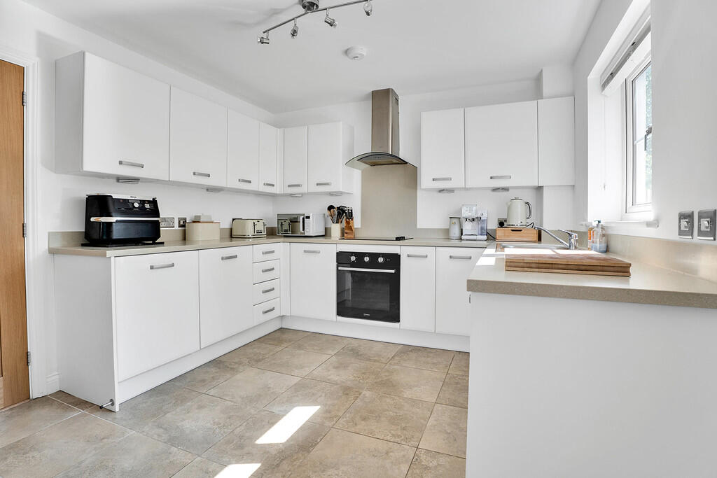 kitchen dining ro...