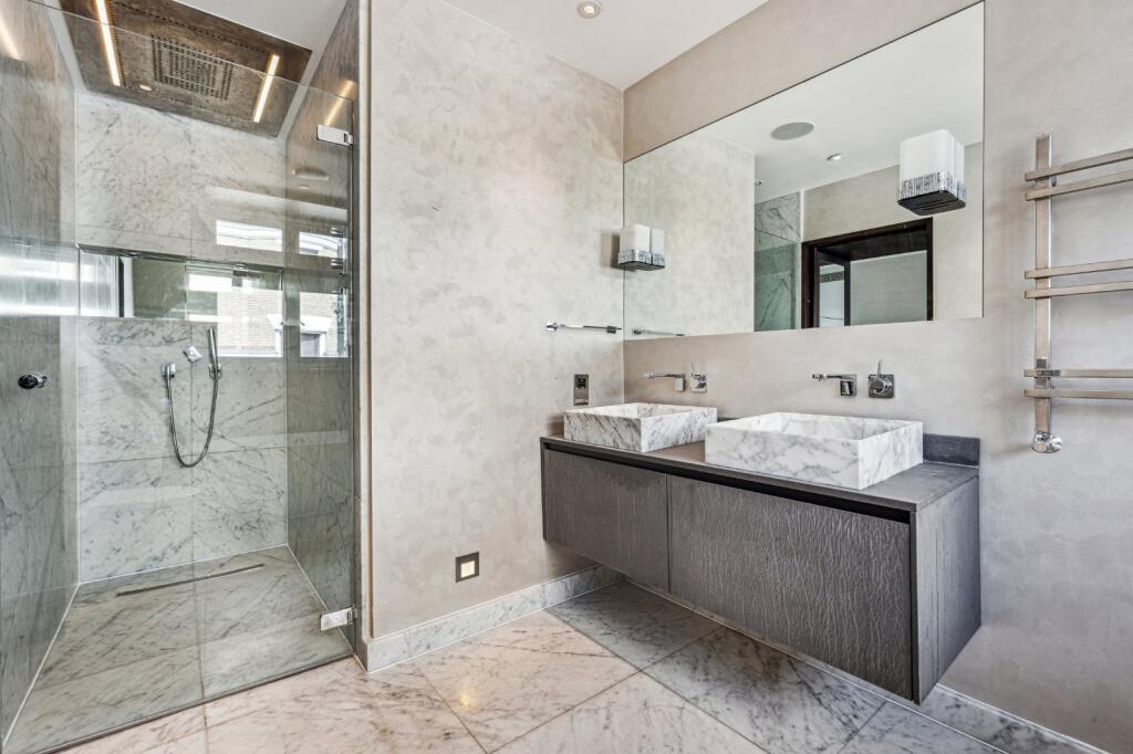 property in Cornwall Gardens, 
South Kensington, SW7