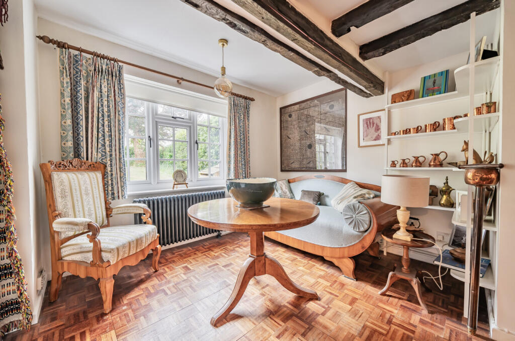 1296151-51-682f6a...