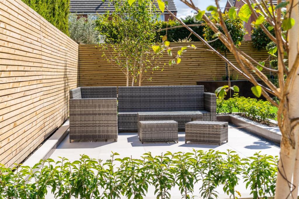 The Spires, Rear Garden