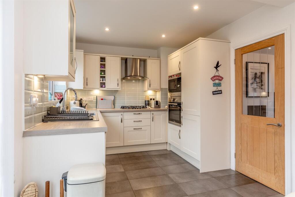 Westbury Lane Kitchen 3.jpg