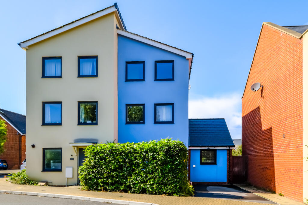 Arlington Road, Brockworth, Gloucester, Gloucestershire