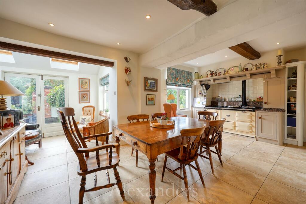 Manor Farm House-29.jpg
