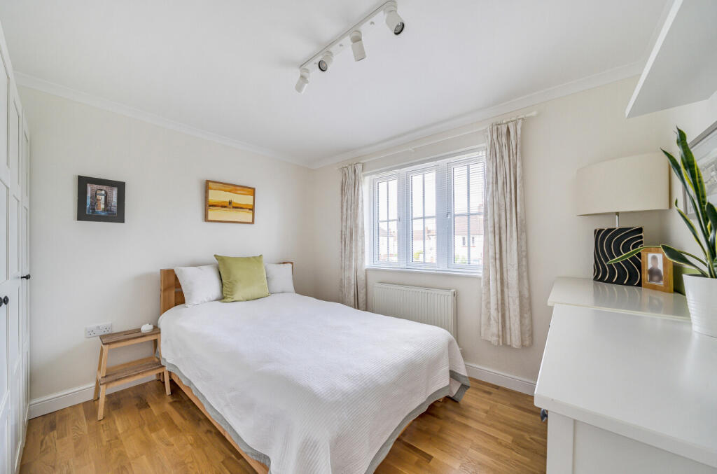 1310428-13-685eae...