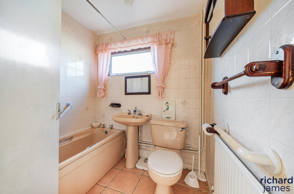 460ca849b8a54824be5dd71e6f779516