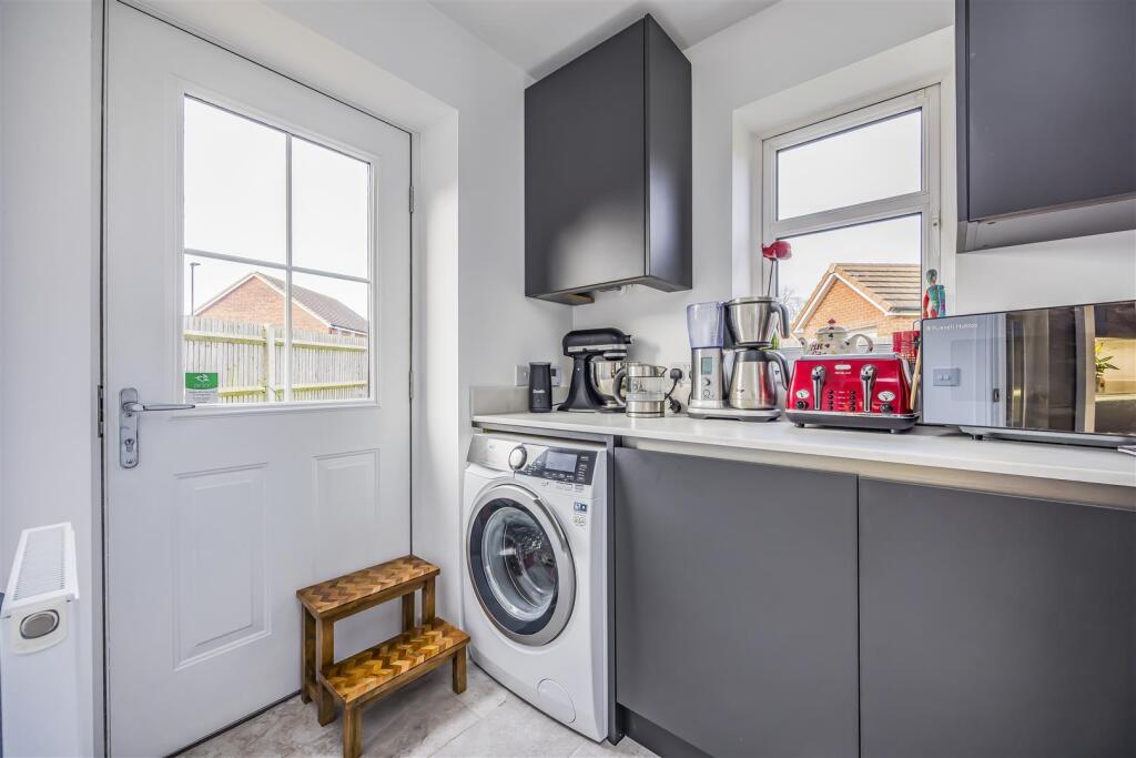 4 West Brook View, Emsworth-PorticoMarketing-SoldB