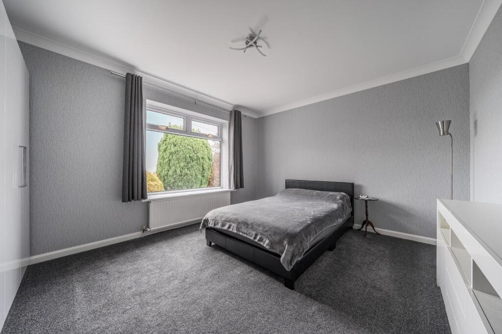 Bedroom 3 corner.jpg