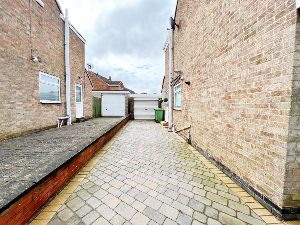 Driveway.jpg