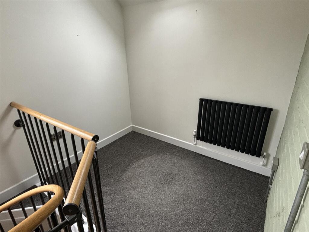 Mezzanine landing