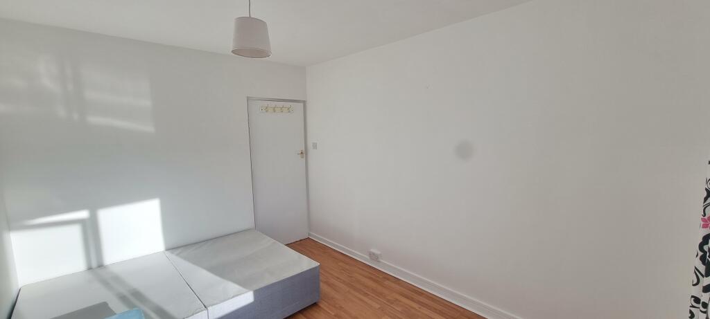 Bedroom (1)