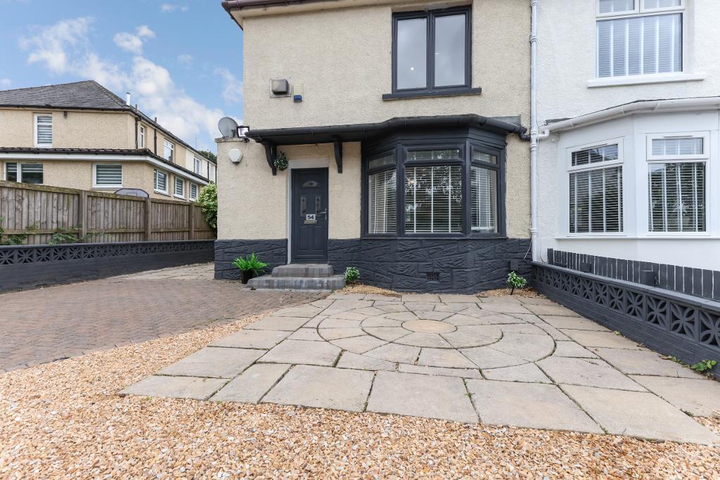 Front Garden/Driveway