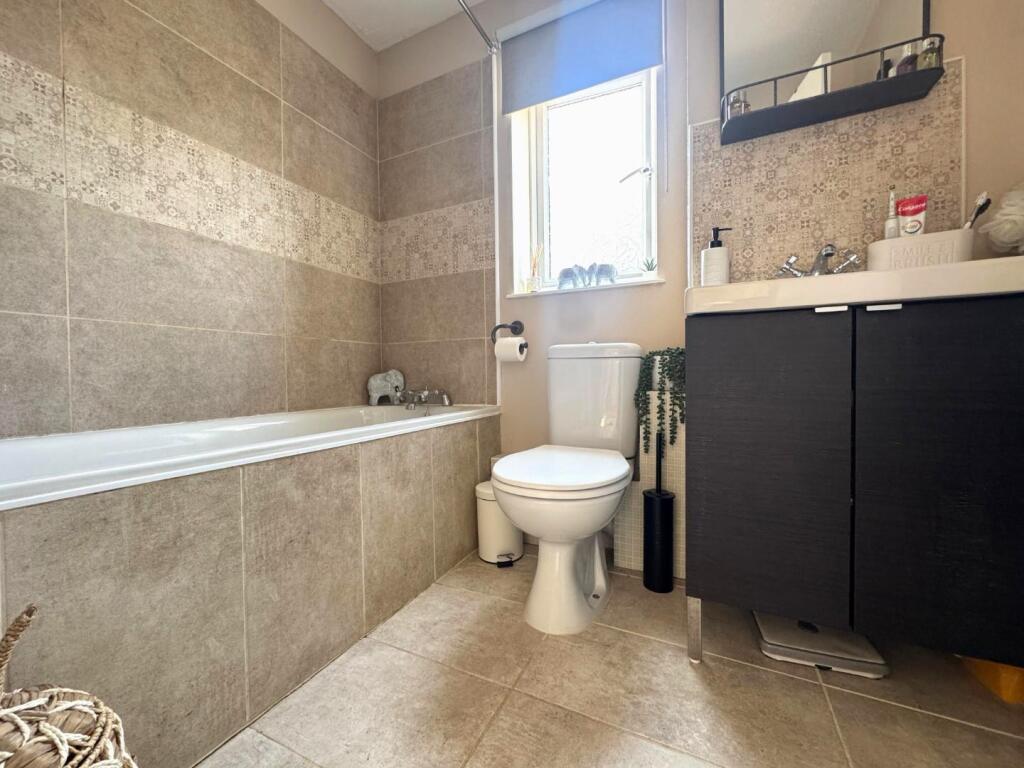 WhatsApp Image 2025-05-01 at 15.33.48_68c2cd2f.jpg