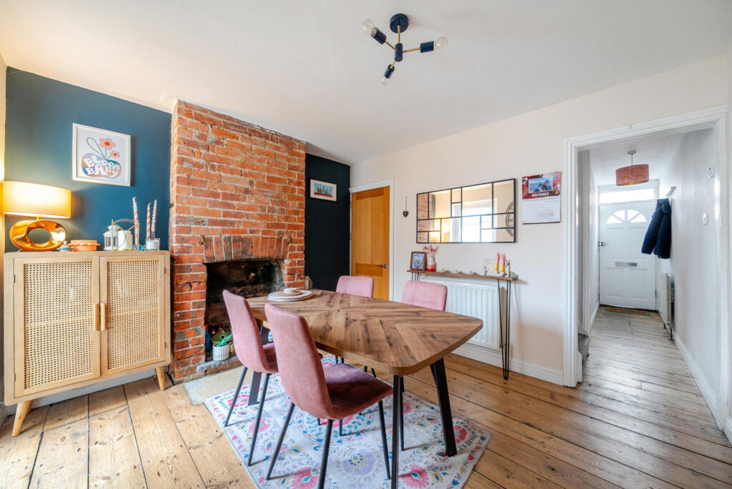 1373809-13-690de9...