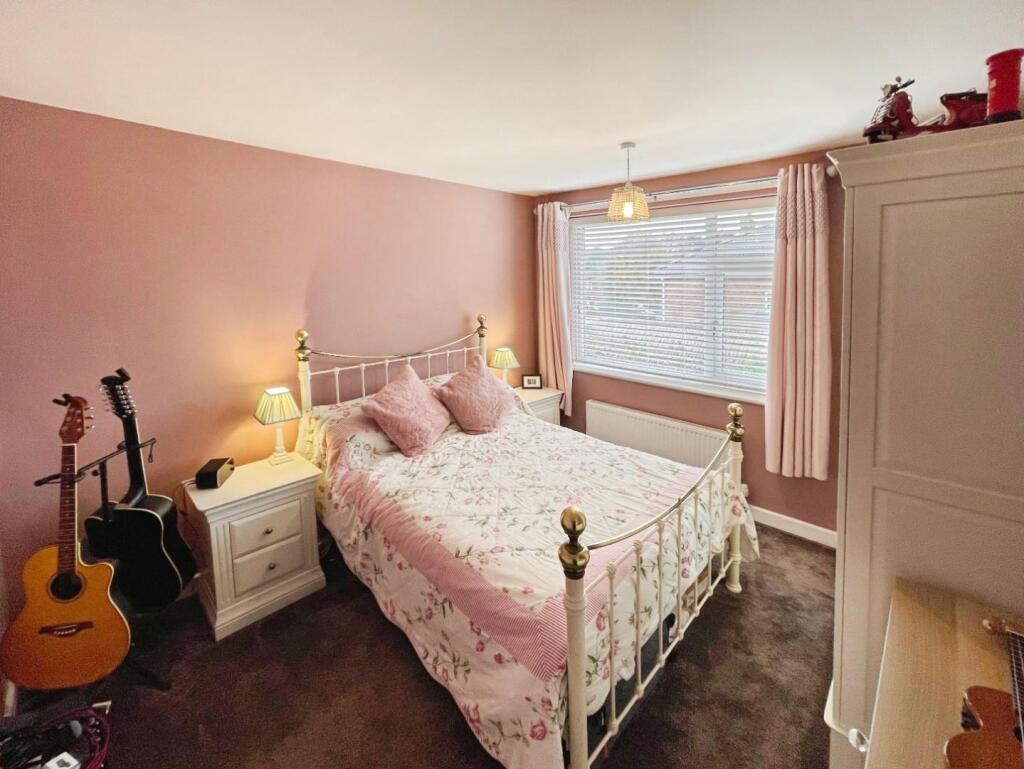 38865c47--41B4-A017-45B4C37B832E-92013-00000CEED4C