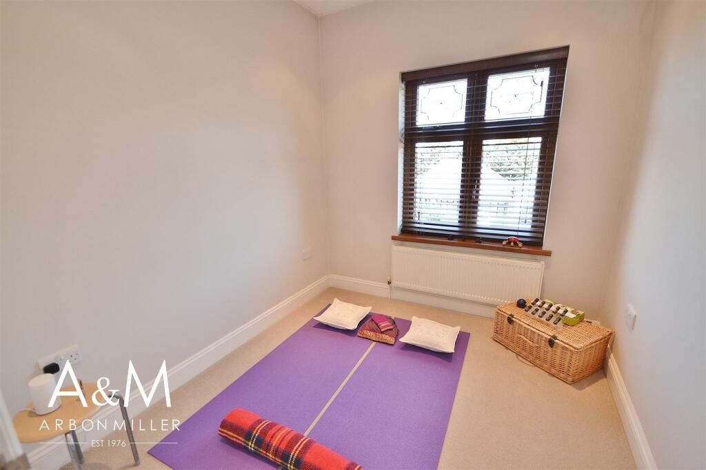 BEDROOM FIVE