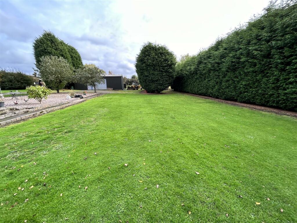 rear of 49 Chapel St, Oakthorpe
