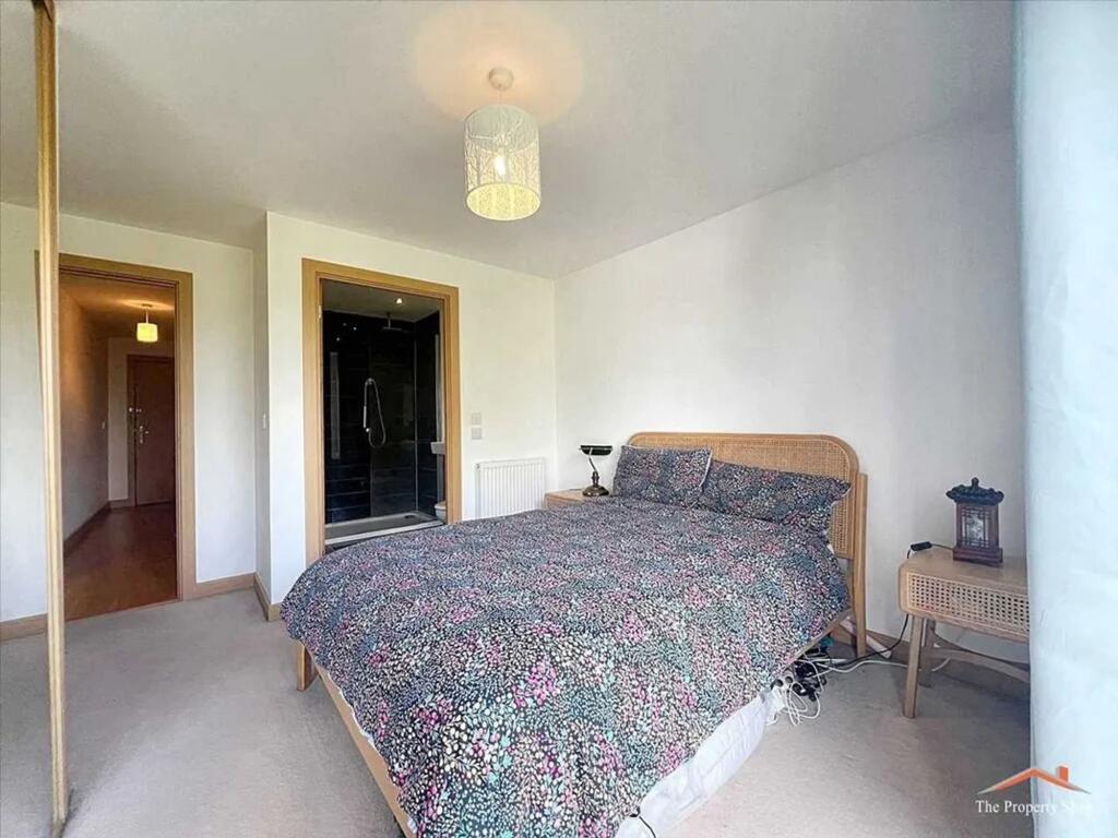 Double bedroomDouble bedroom