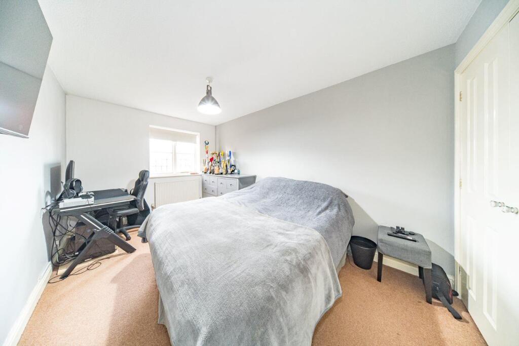 7 Beech Meadows bedroom 2.jpg