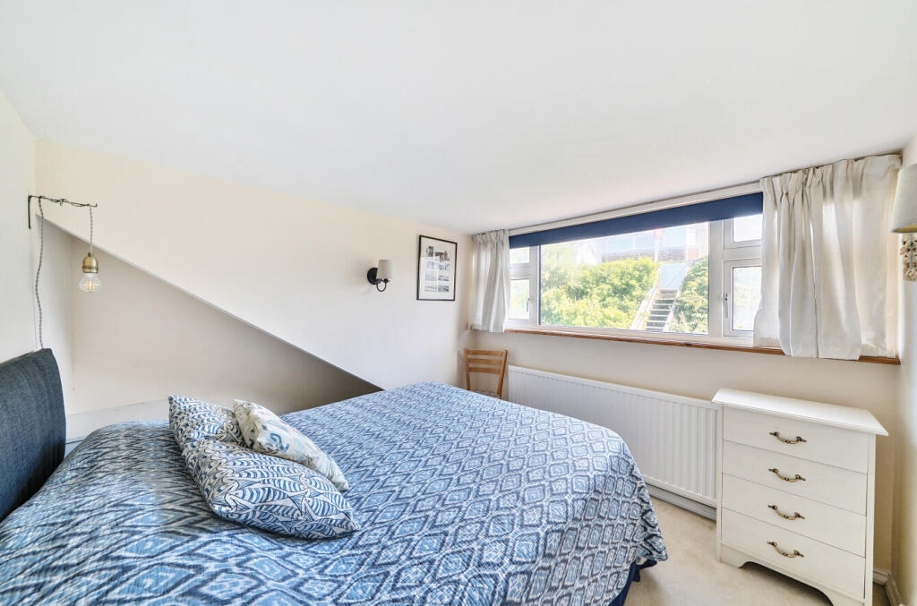 1320686-36-686cf4...