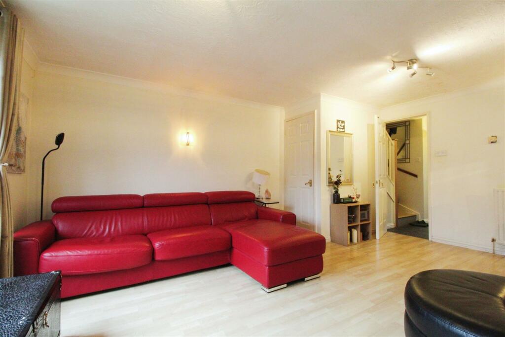 lounge 202.jpeg