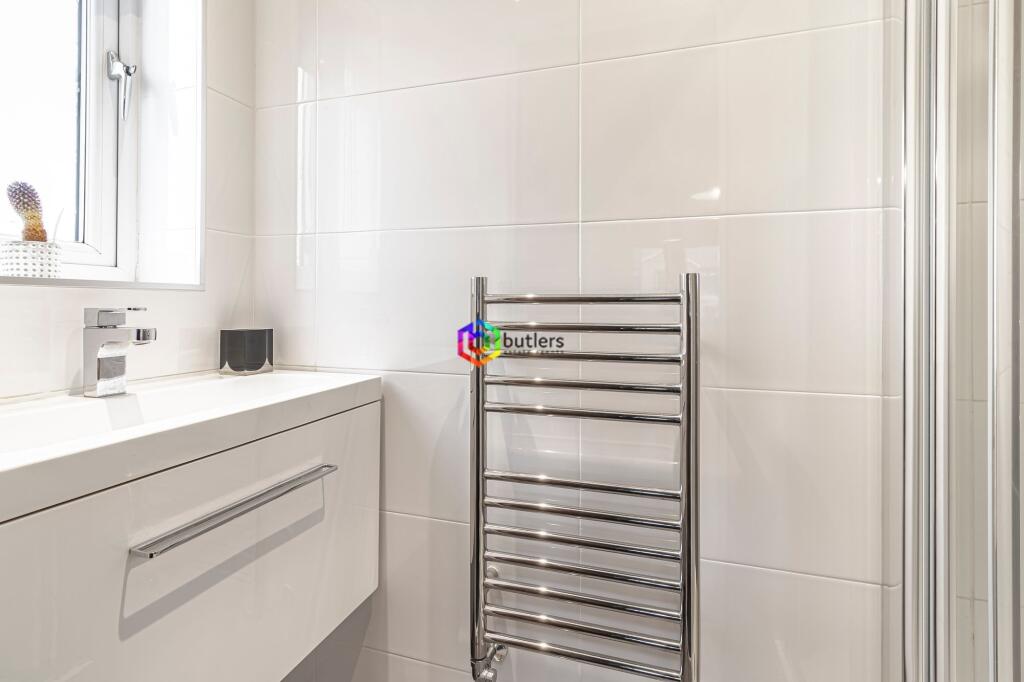 En-Suite 2