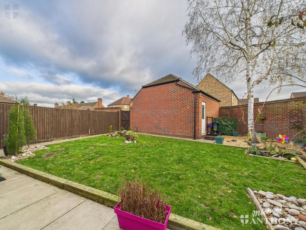 CAM03218G0-PR0834-STILL006